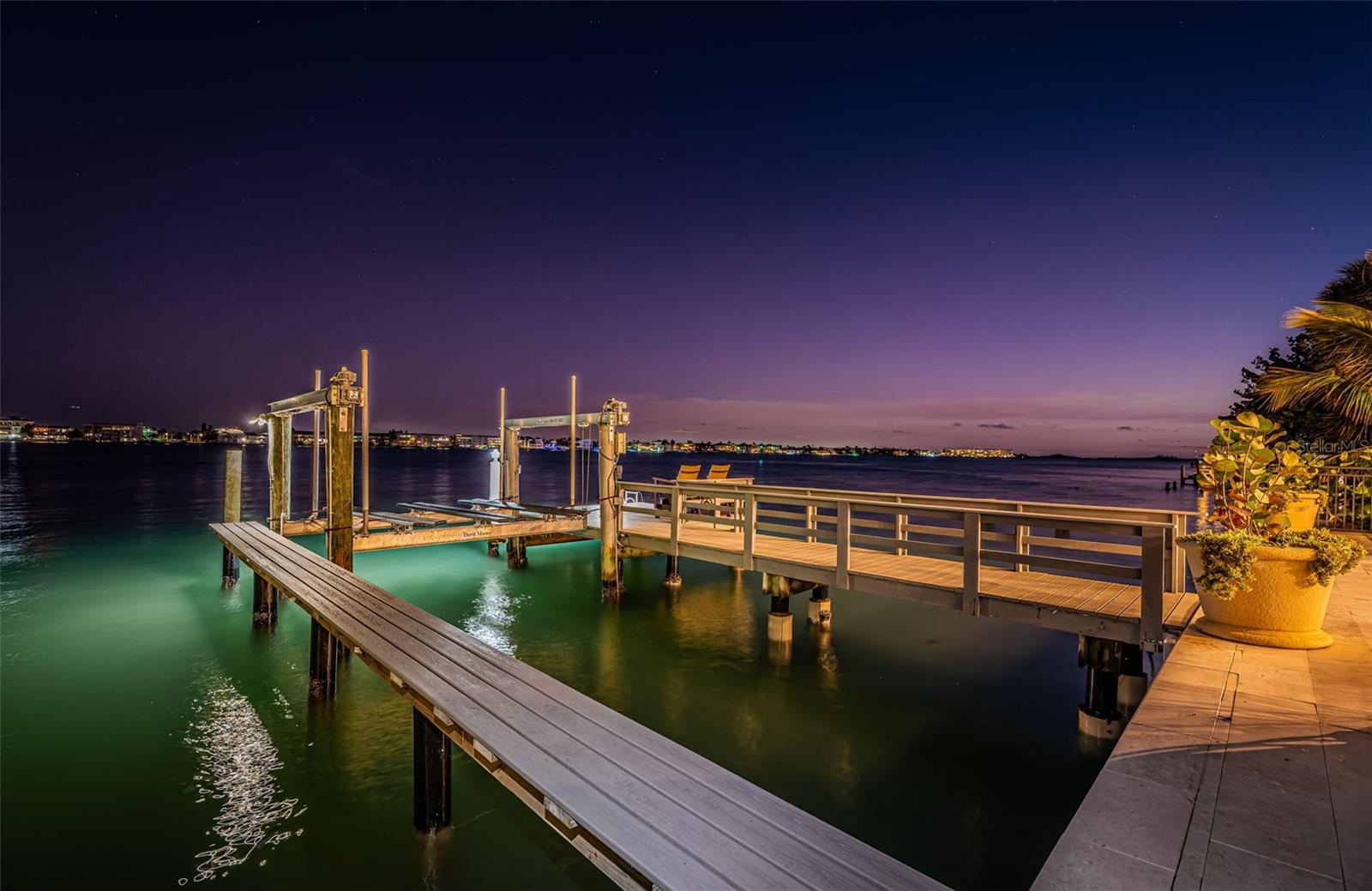 Listing photo id 86 for 1403 Pass A Grille Way