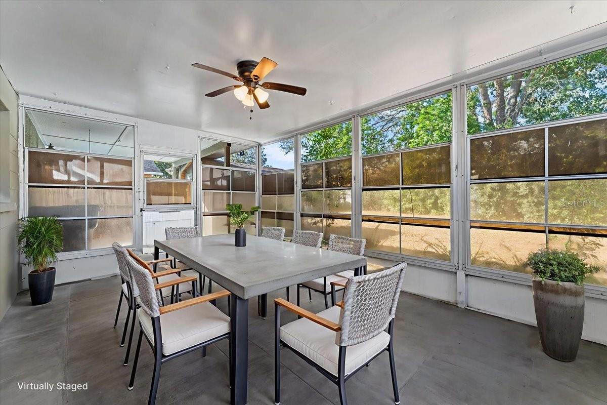 Listing photo id 19 for 3701 Modesto Street