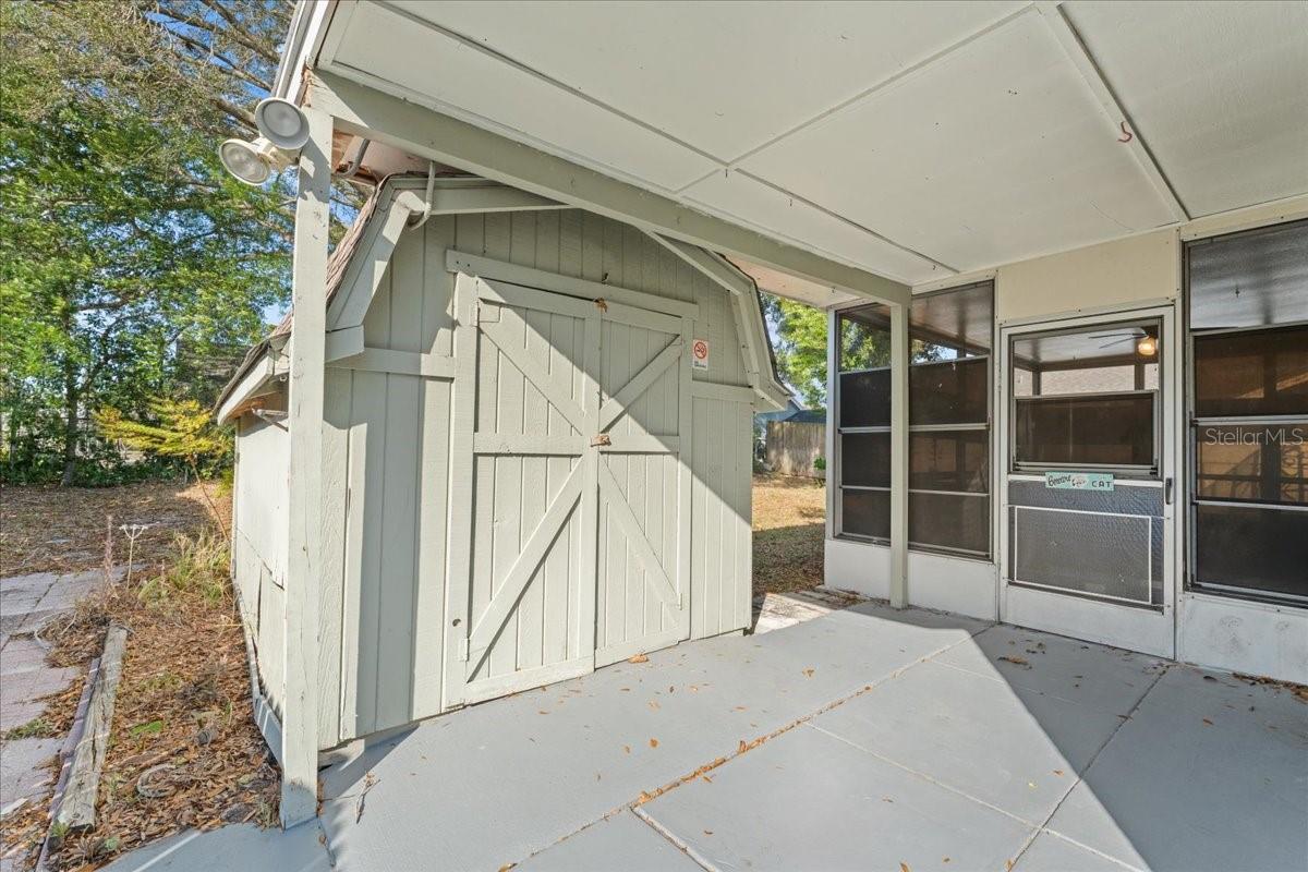 Listing photo id 22 for 3701 Modesto Street