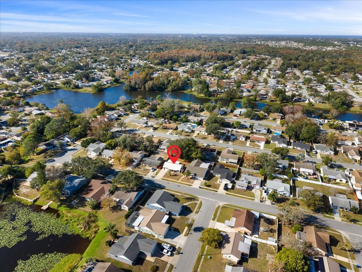 Listing photo id 35 for 3701 Modesto Street
