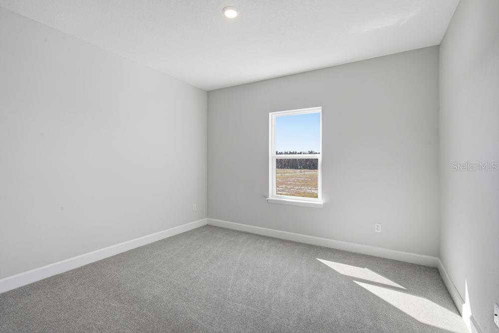 Image 13 of 37 For 35074 Emberview Drive