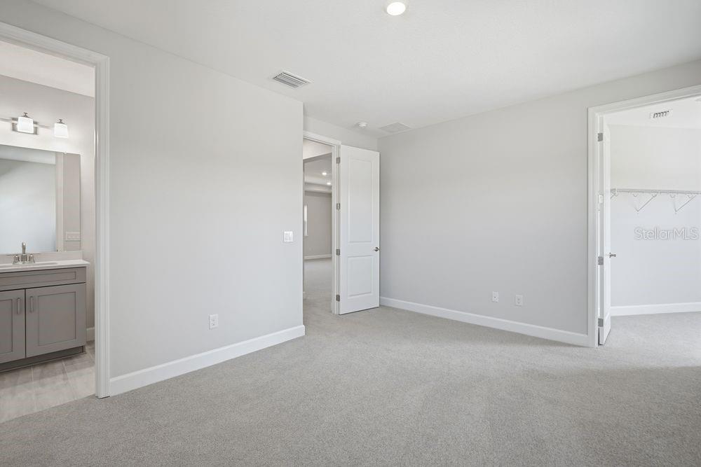 Image 16 of 37 For 35074 Emberview Drive