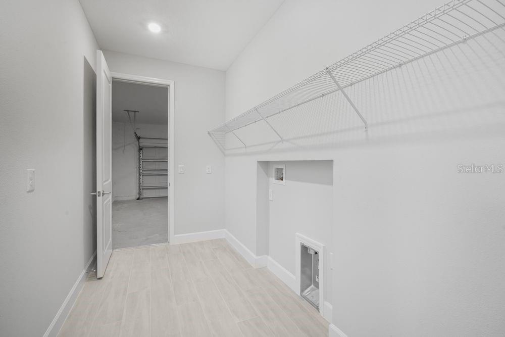 Image 25 of 37 For 35074 Emberview Drive