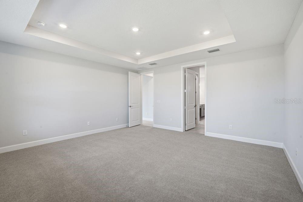 Image 9 of 37 For 35074 Emberview Drive