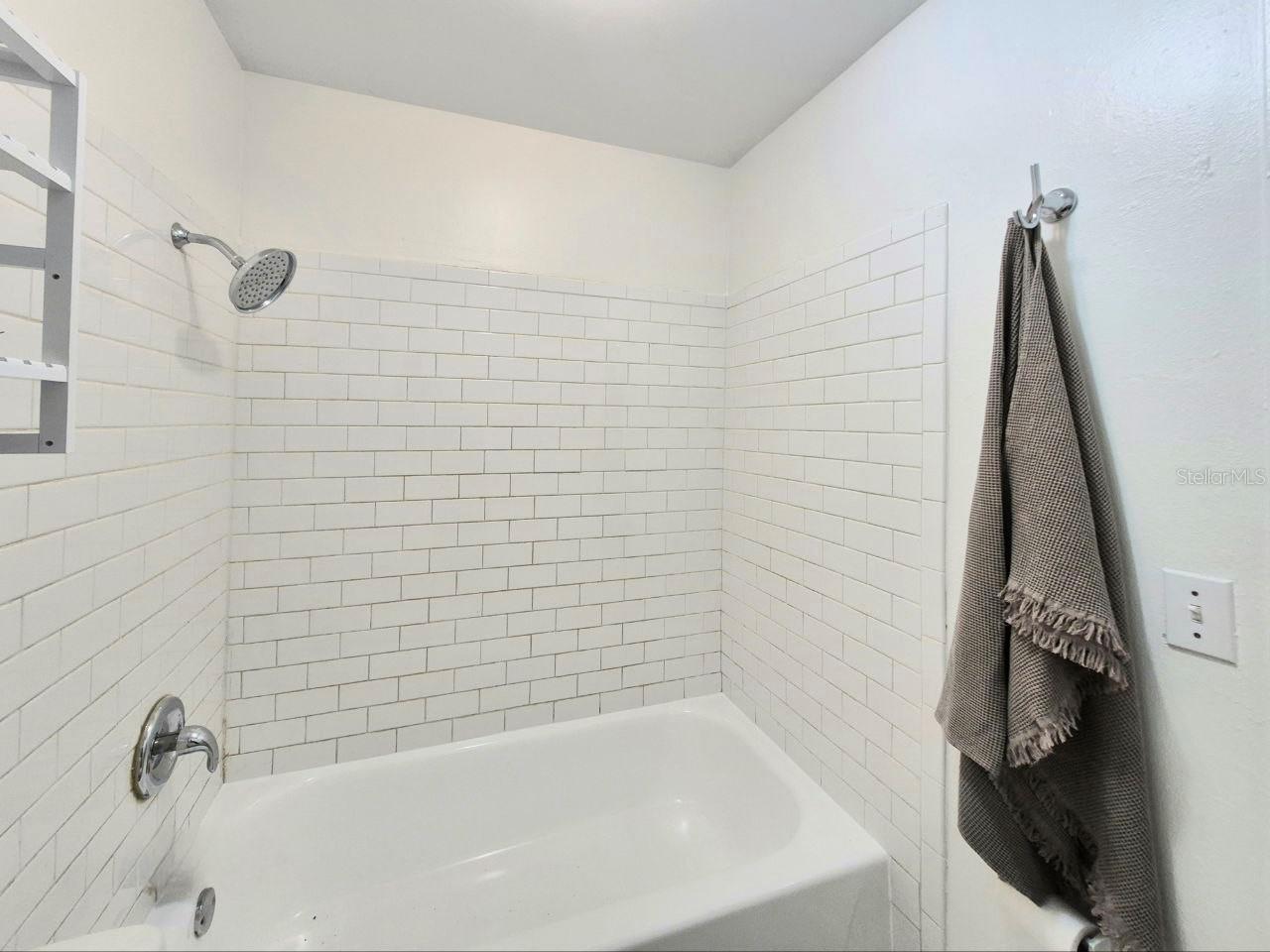 Image 22 of 29 For 2408 Cypress Street B