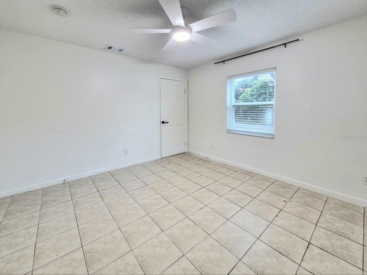 Image 24 of 29 For 2408 Cypress Street B