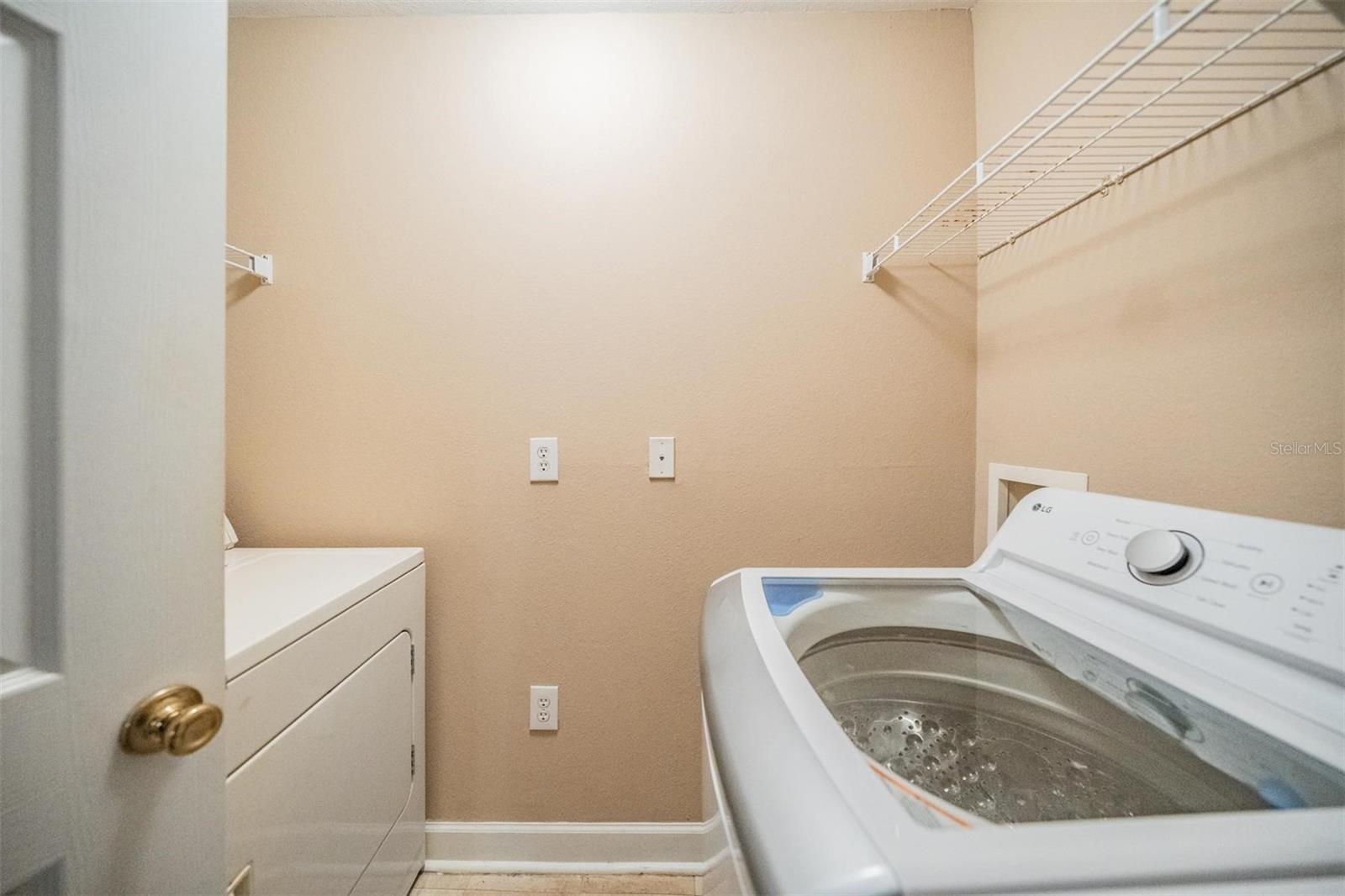 Image 14 of 33 For 18119 Bridle Club Drive