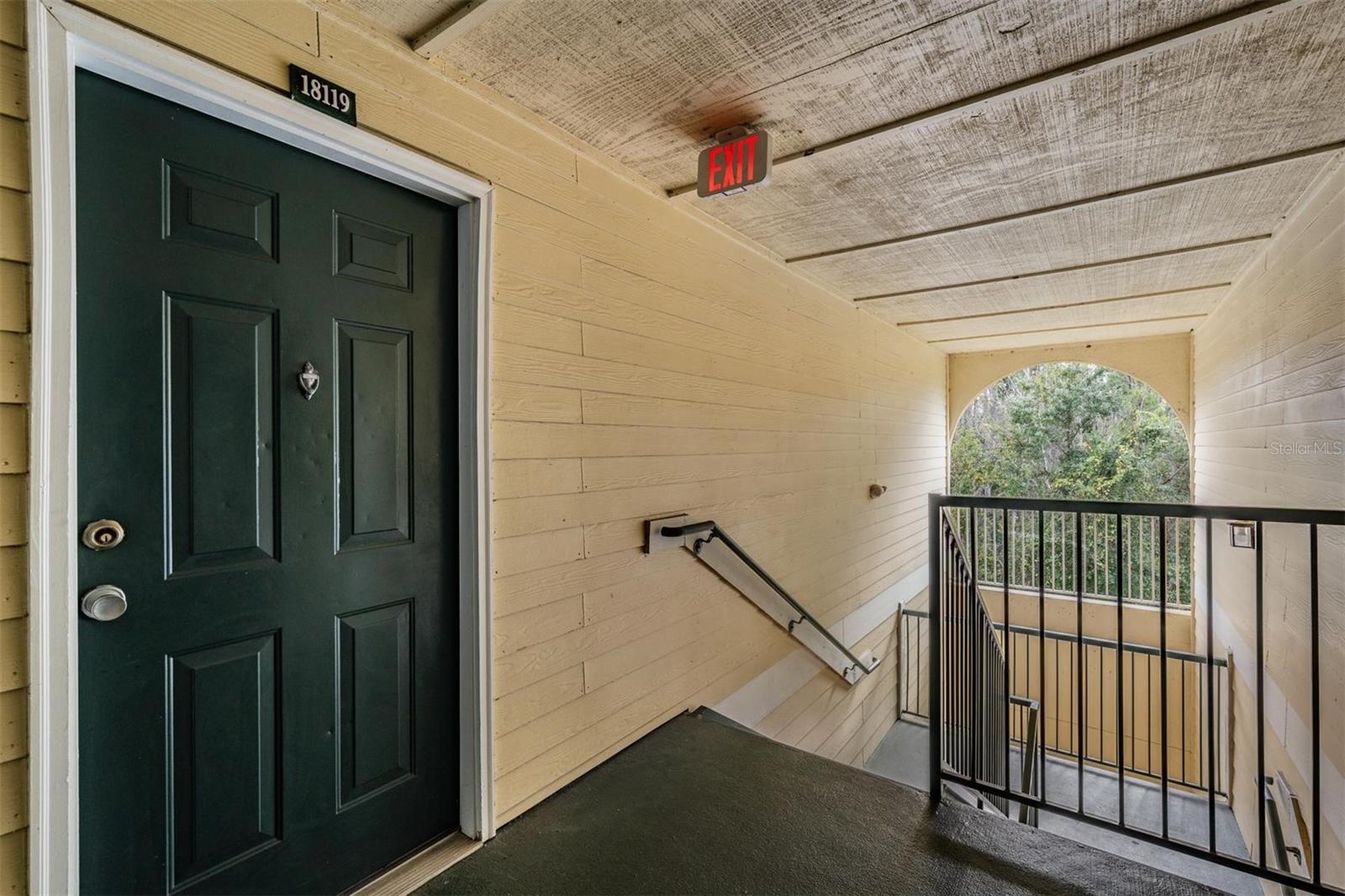 Image 2 of 33 For 18119 Bridle Club Drive