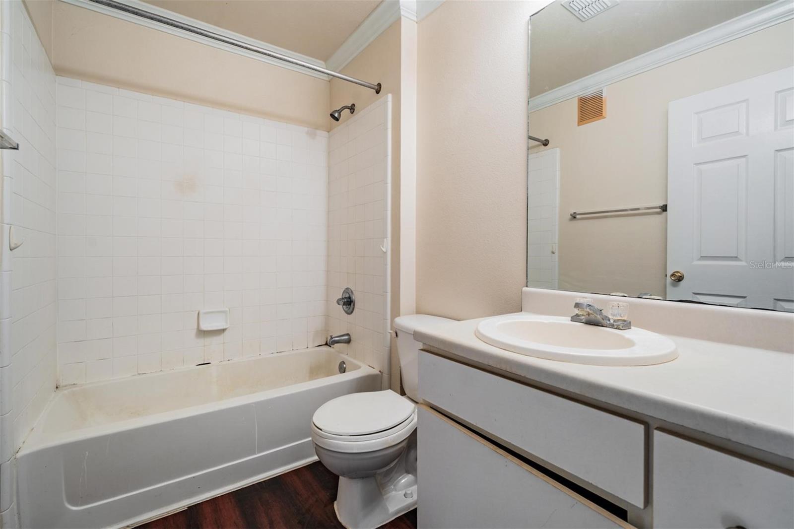 Image 20 of 33 For 18119 Bridle Club Drive