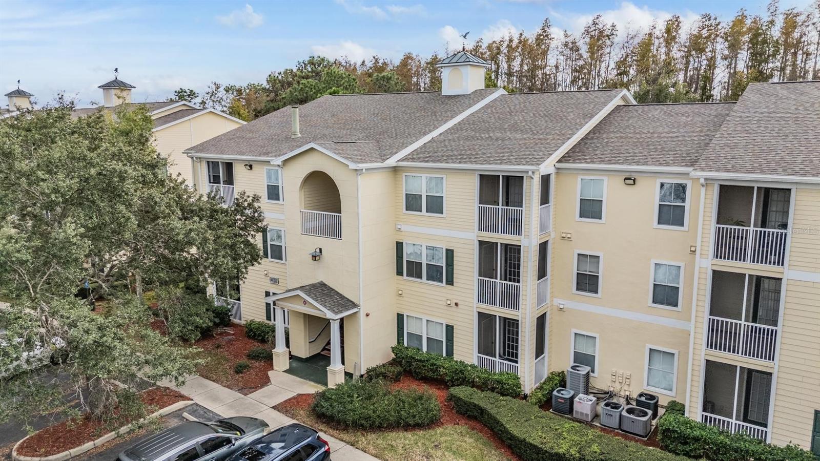 Image 32 of 33 For 18119 Bridle Club Drive