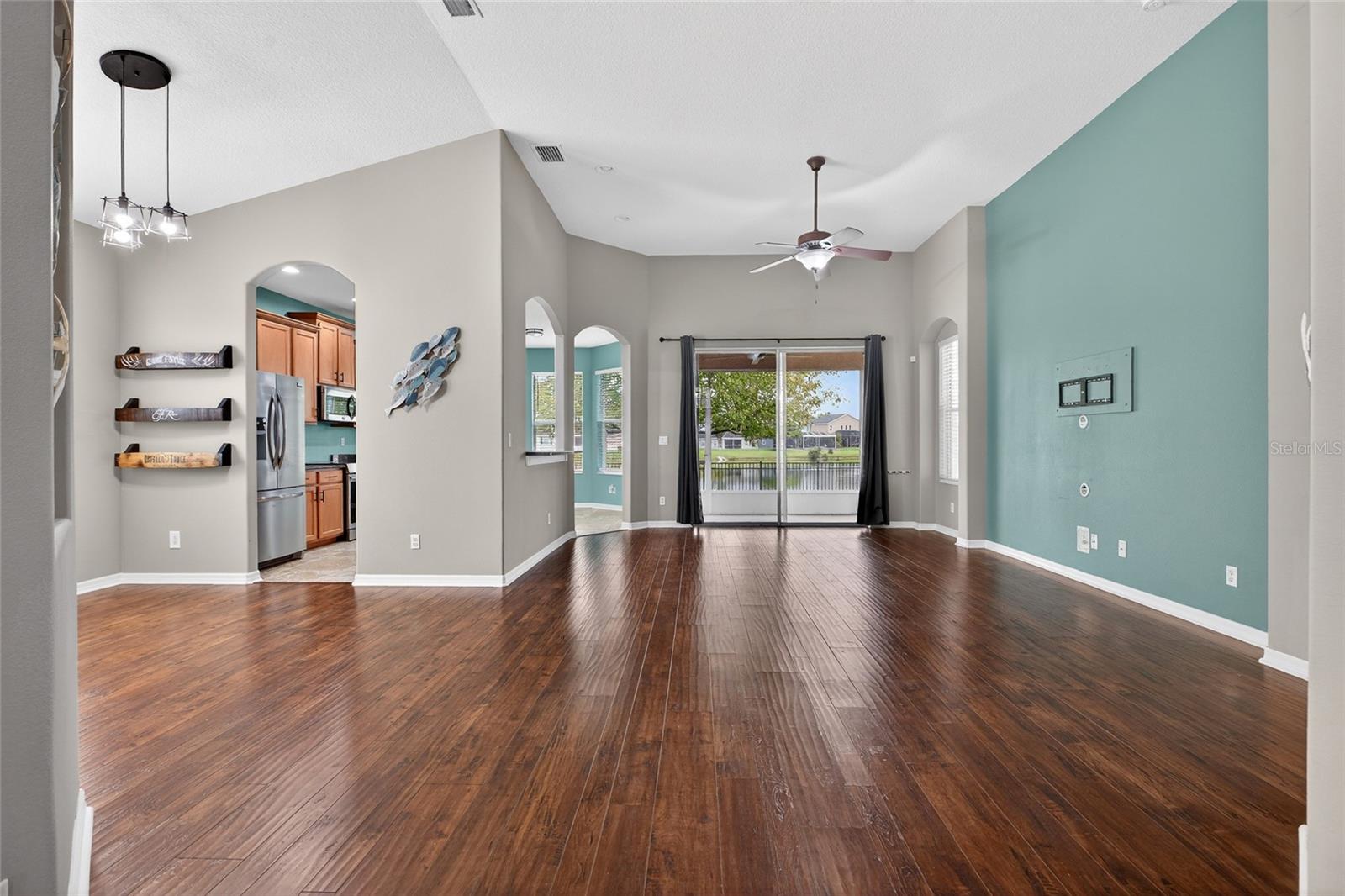 Image 10 of 41 For 7170 50th Avenue Circle E