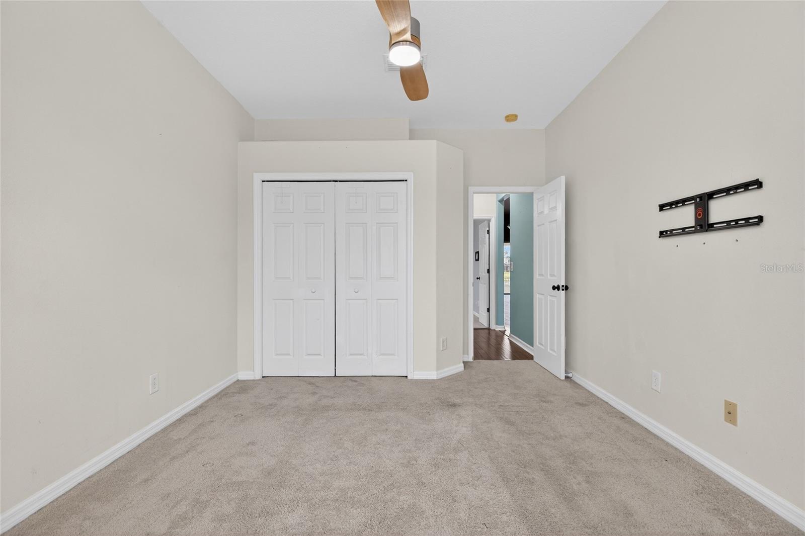 Image 29 of 41 For 7170 50th Avenue Circle E