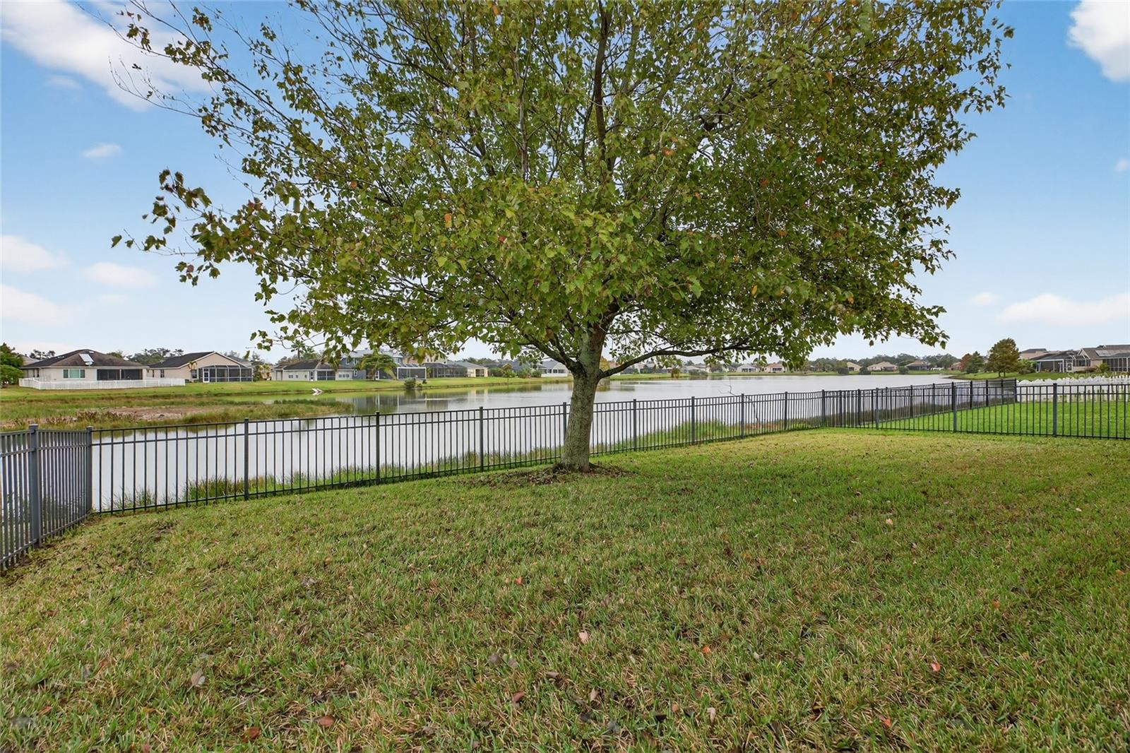 Image 33 of 41 For 7170 50th Avenue Circle E