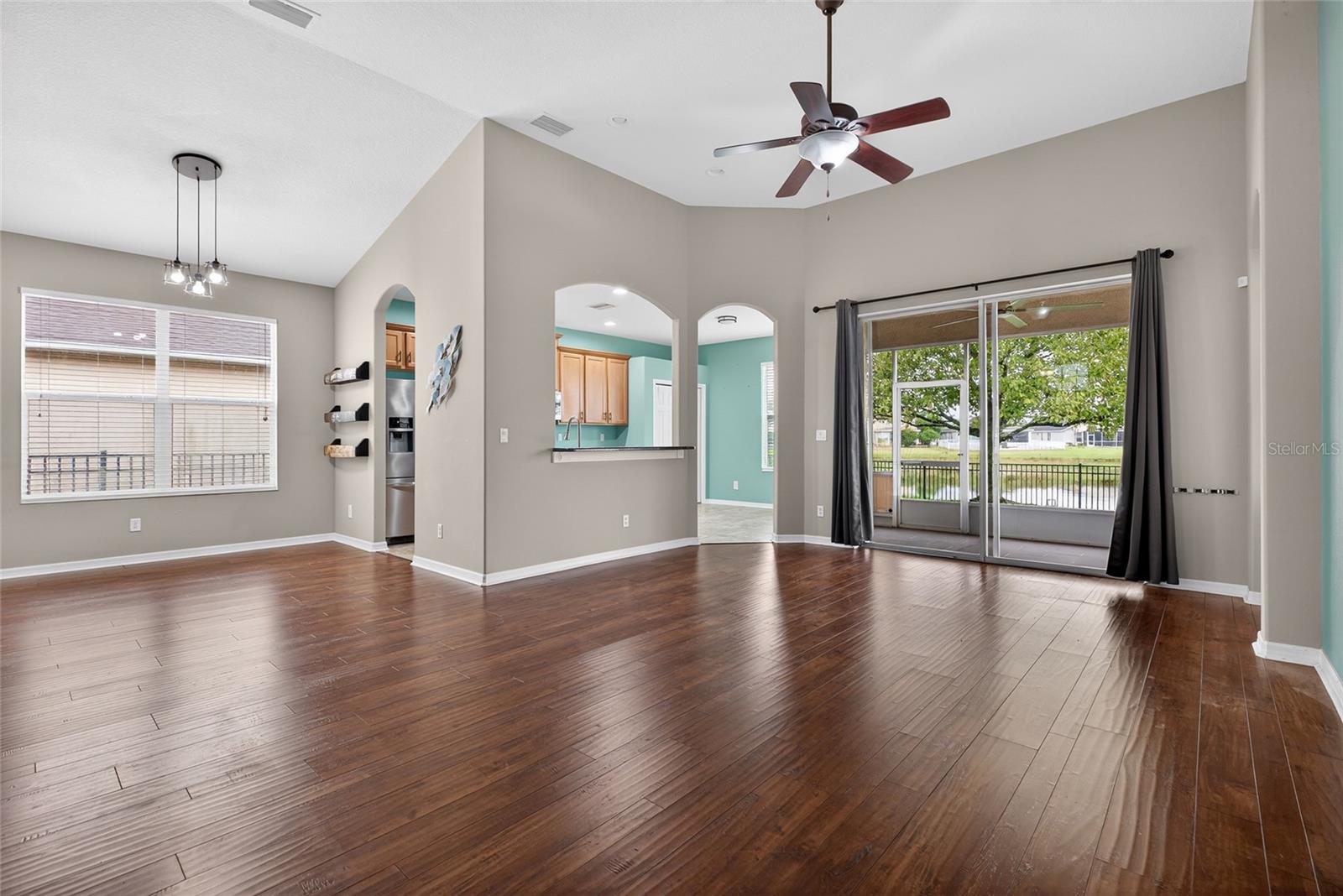 Image 7 of 41 For 7170 50th Avenue Circle E