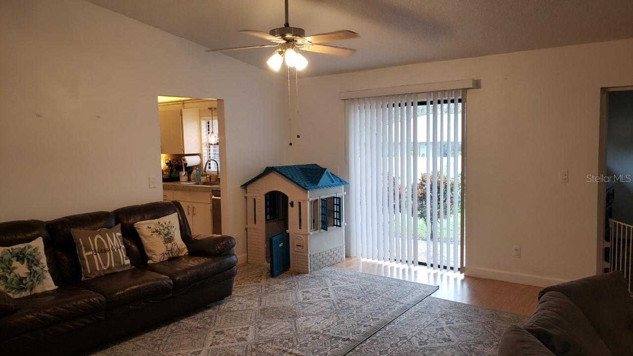 Image 12 of 27 For 7607 Tall Tree Court