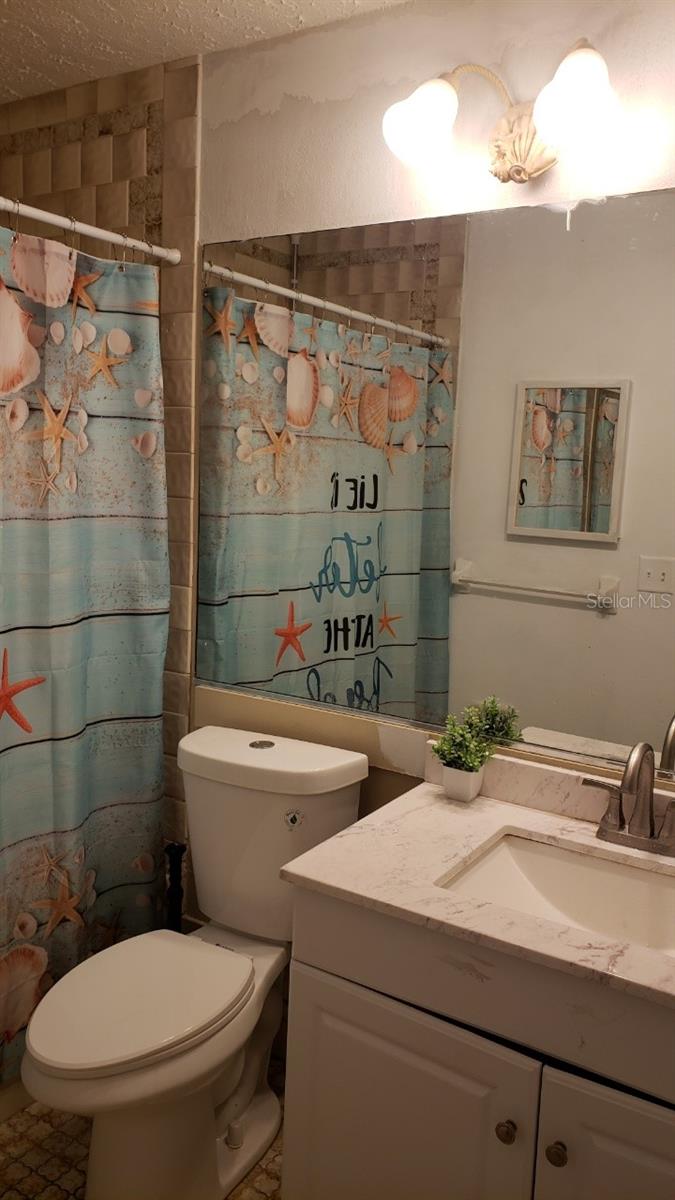 Image 26 of 27 For 7607 Tall Tree Court