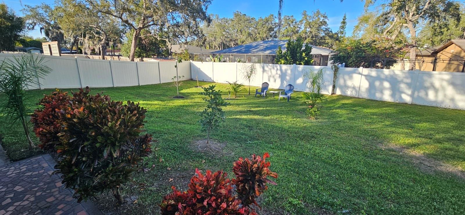 Image 4 of 27 For 7607 Tall Tree Court