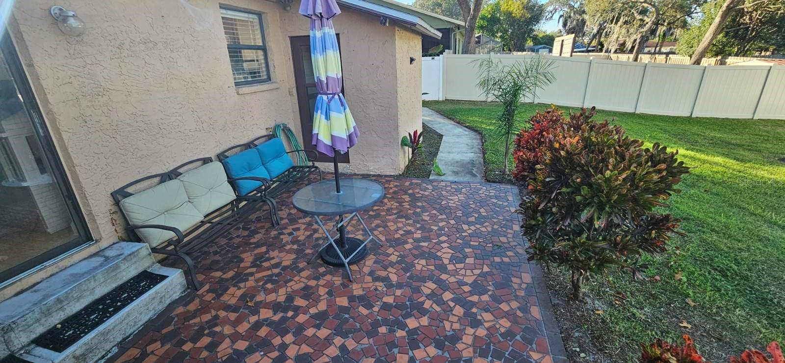 Image 5 of 27 For 7607 Tall Tree Court