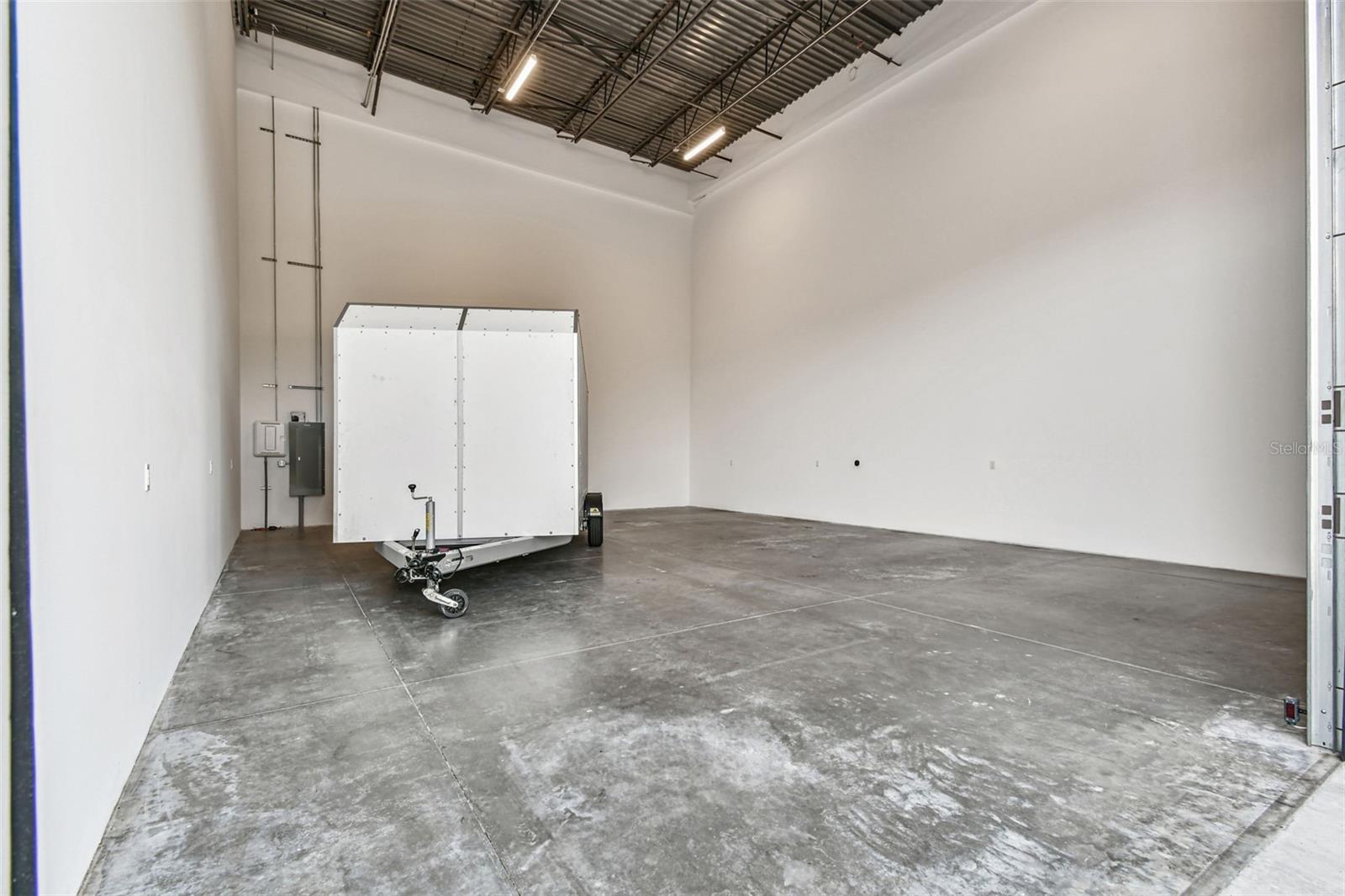 Listing photo id 10 for 6500 Motor Enclave Way 213