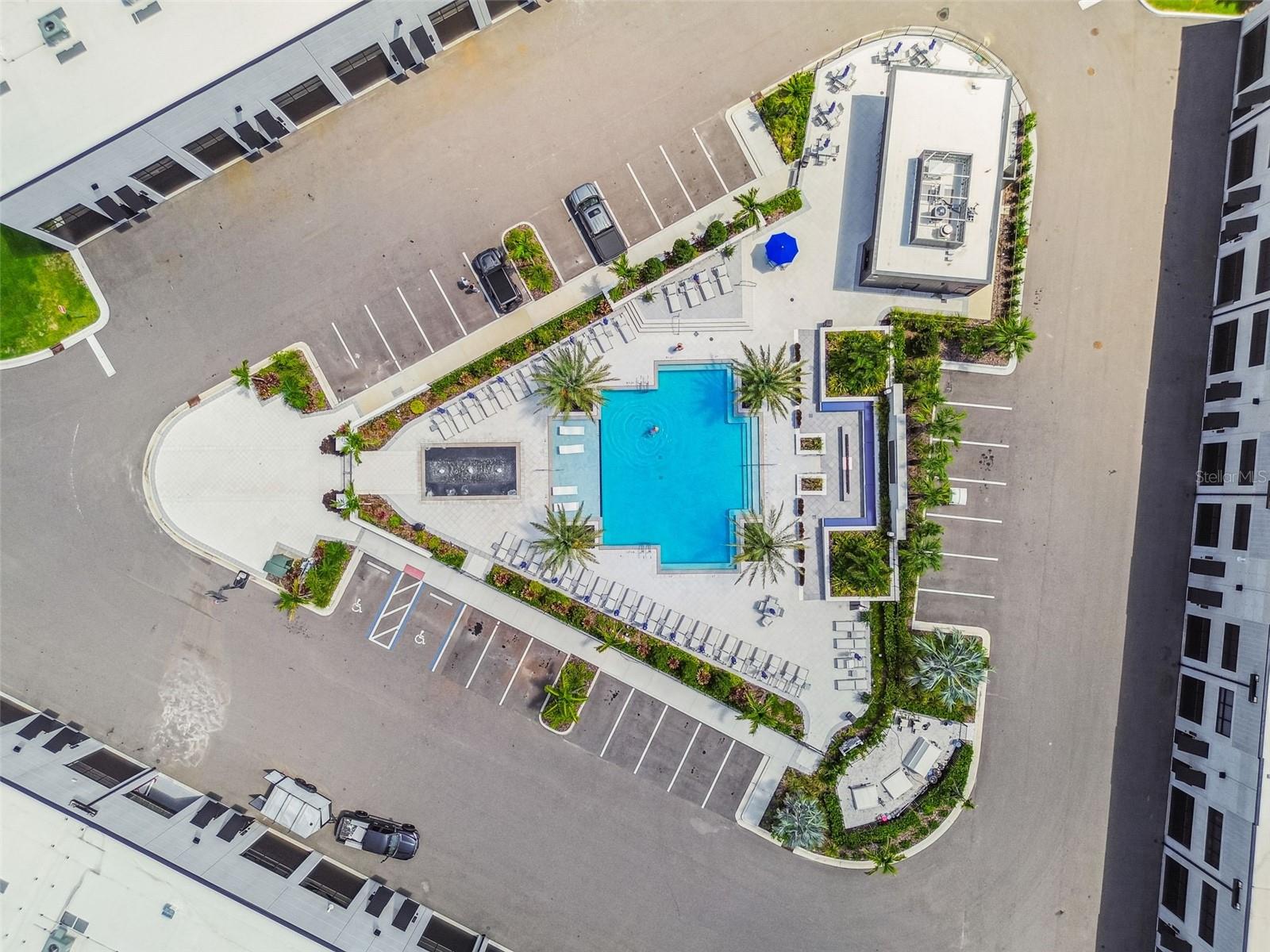 Listing photo id 19 for 6500 Motor Enclave Way 213