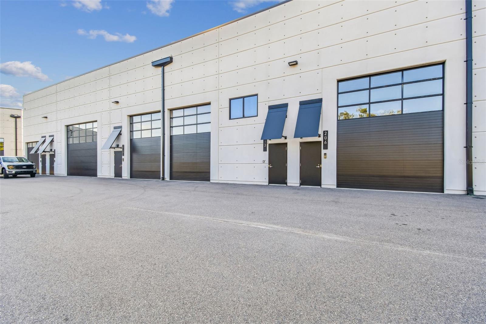 Listing photo id 2 for 6500 Motor Enclave Way 213