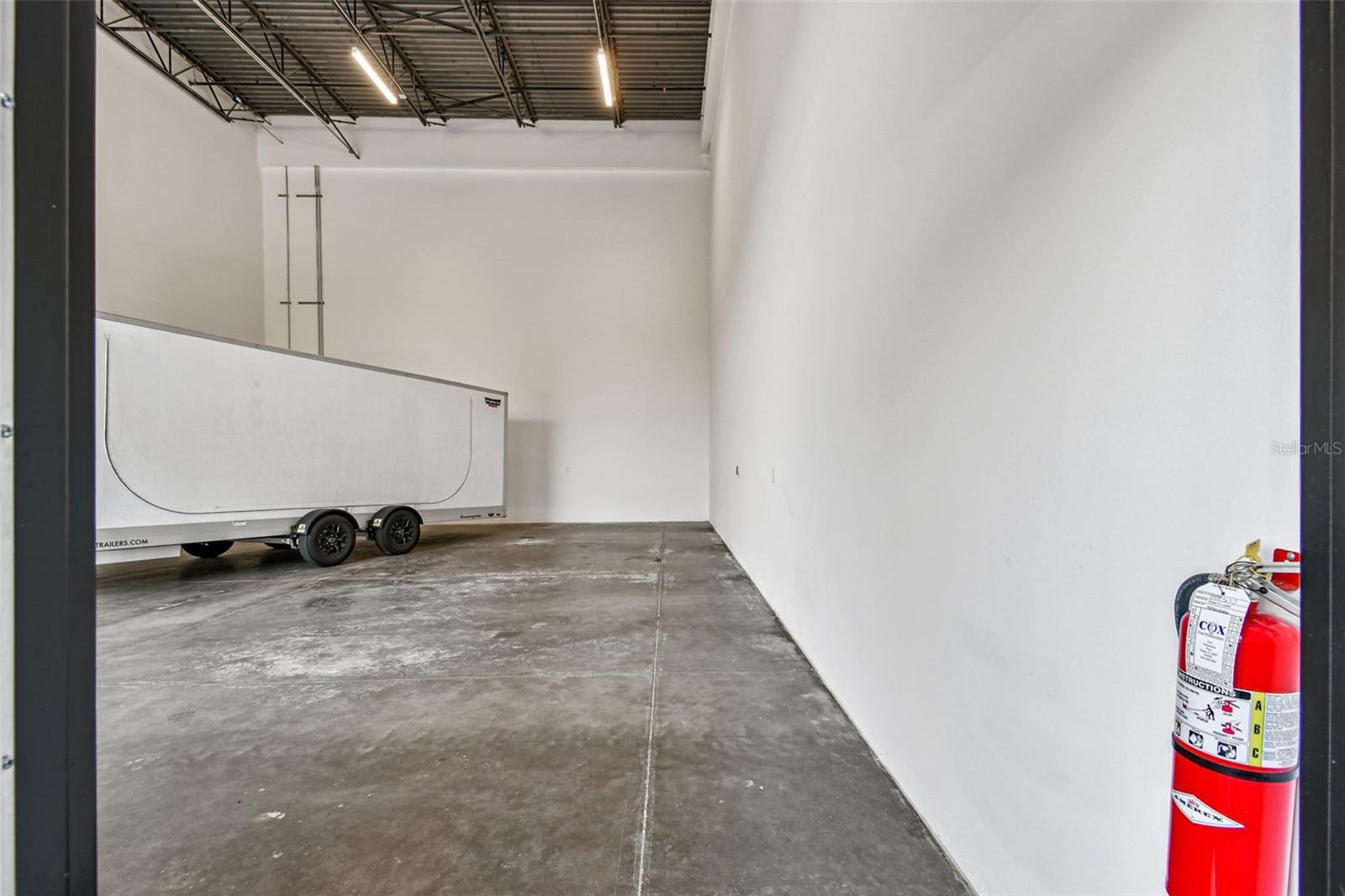 Listing photo id 5 for 6500 Motor Enclave Way 213