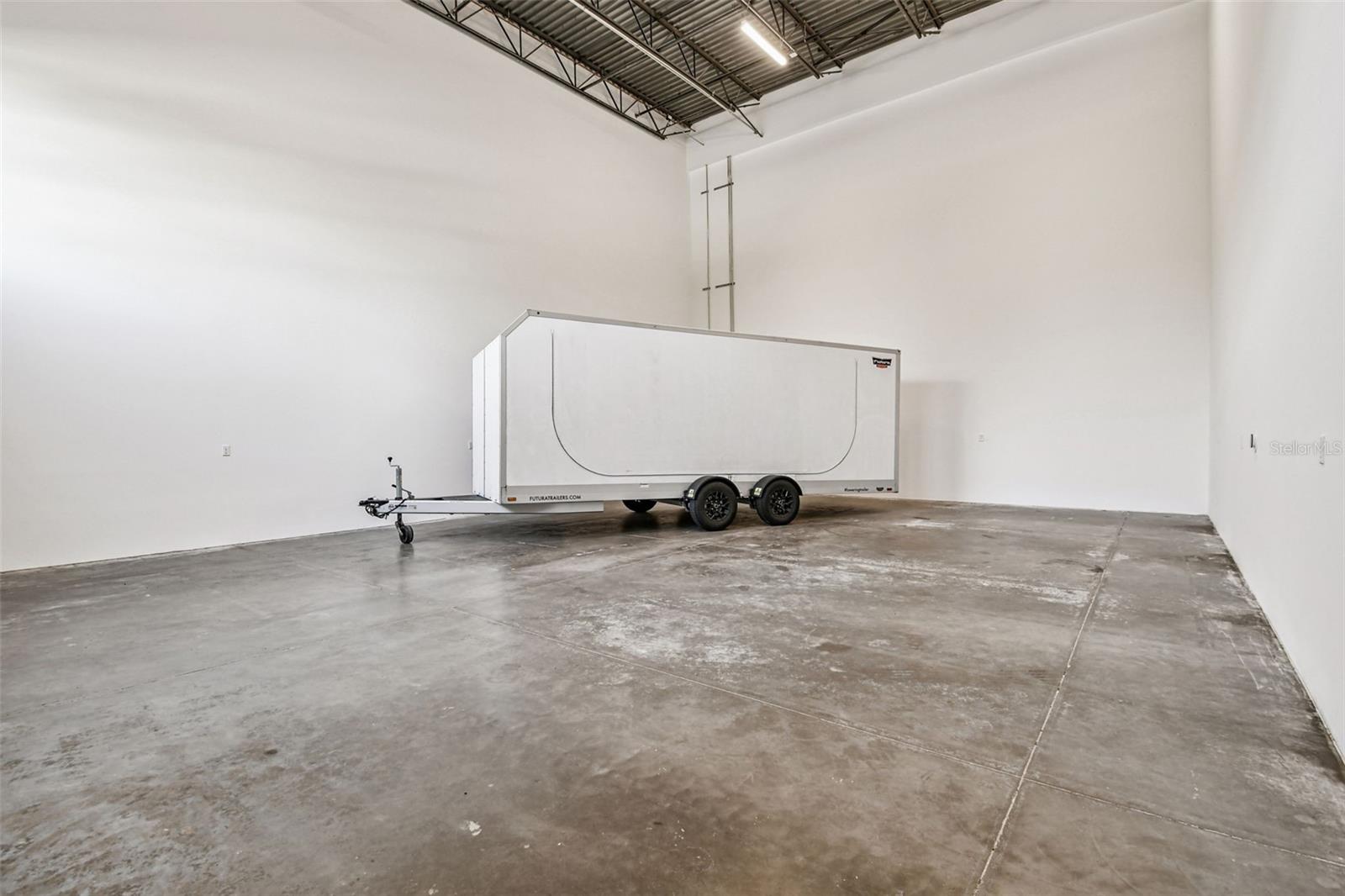 Listing photo id 7 for 6500 Motor Enclave Way 213