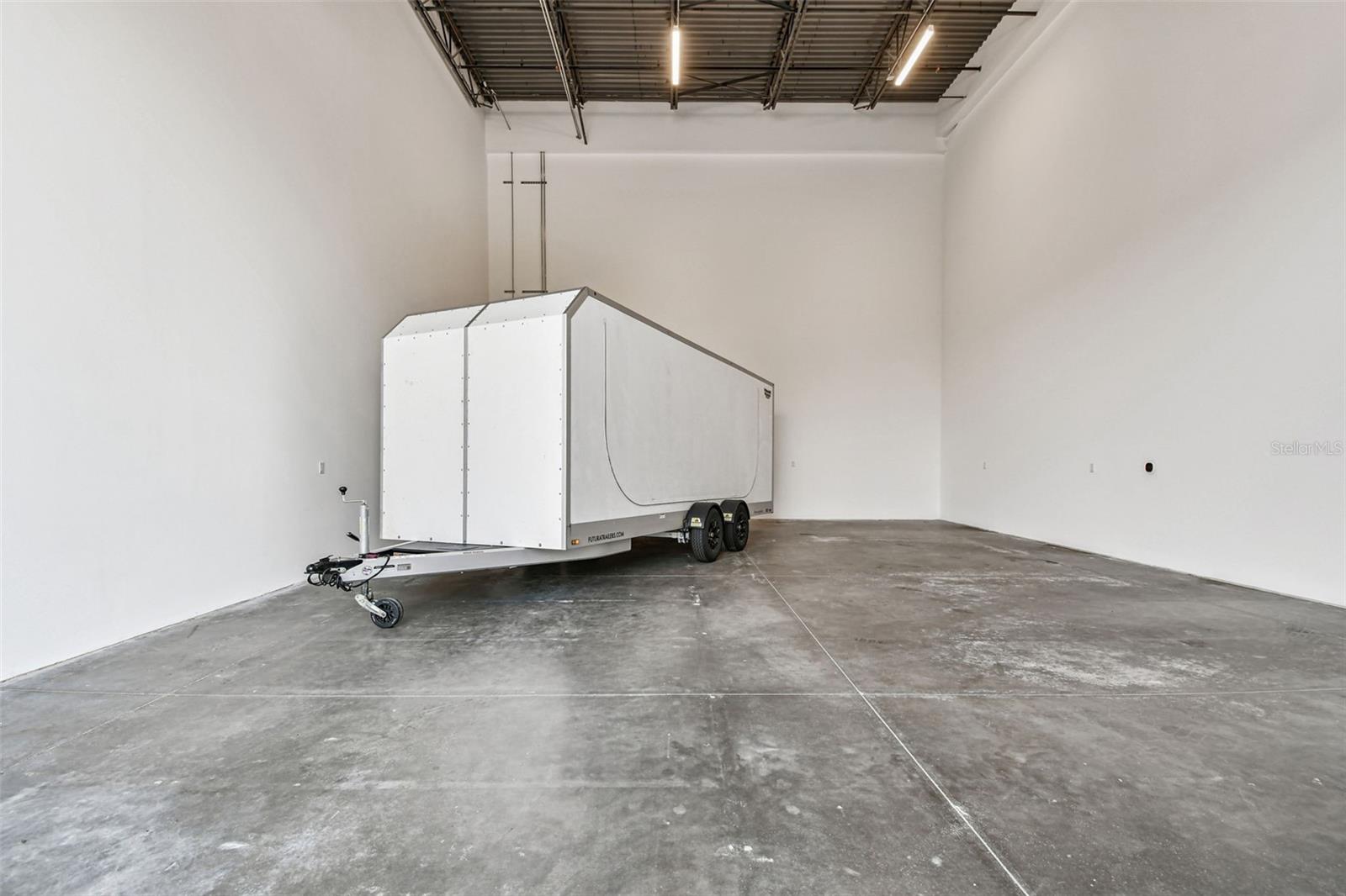 Image 13 of 30 For 6500 Motor Enclave Way 213