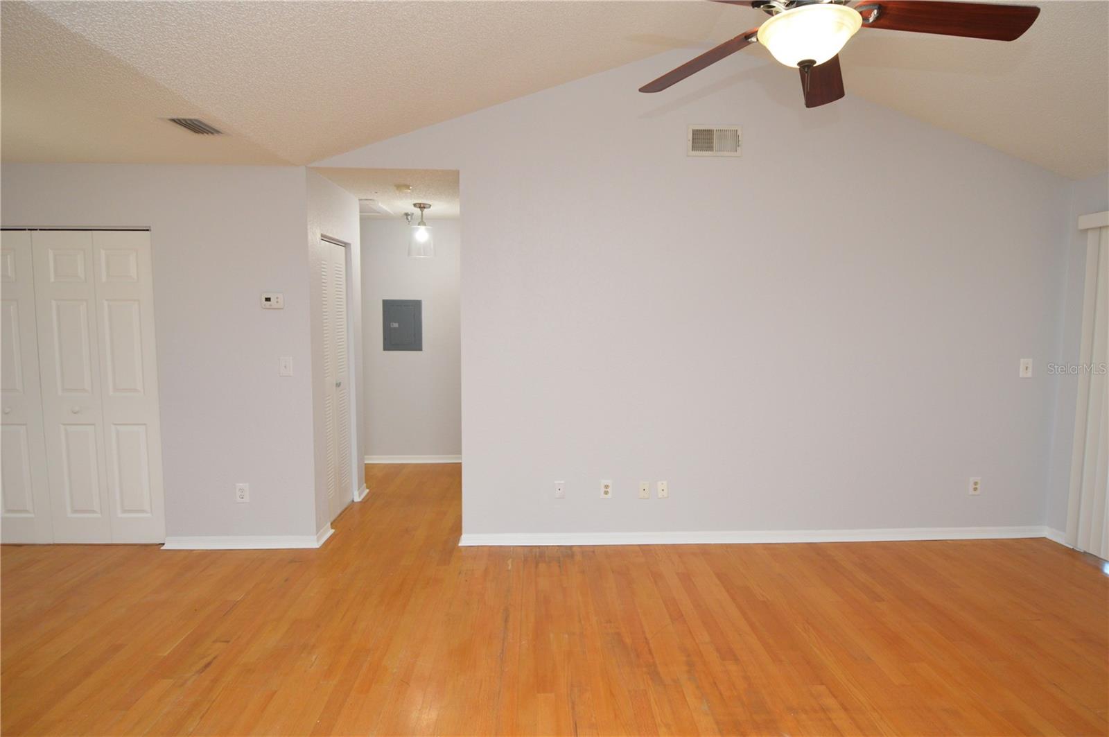 Image 22 of 95 For 10263 Gandy Boulevard N 1916