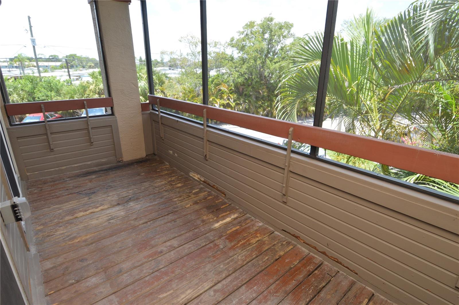 Image 43 of 95 For 10263 Gandy Boulevard N 1916