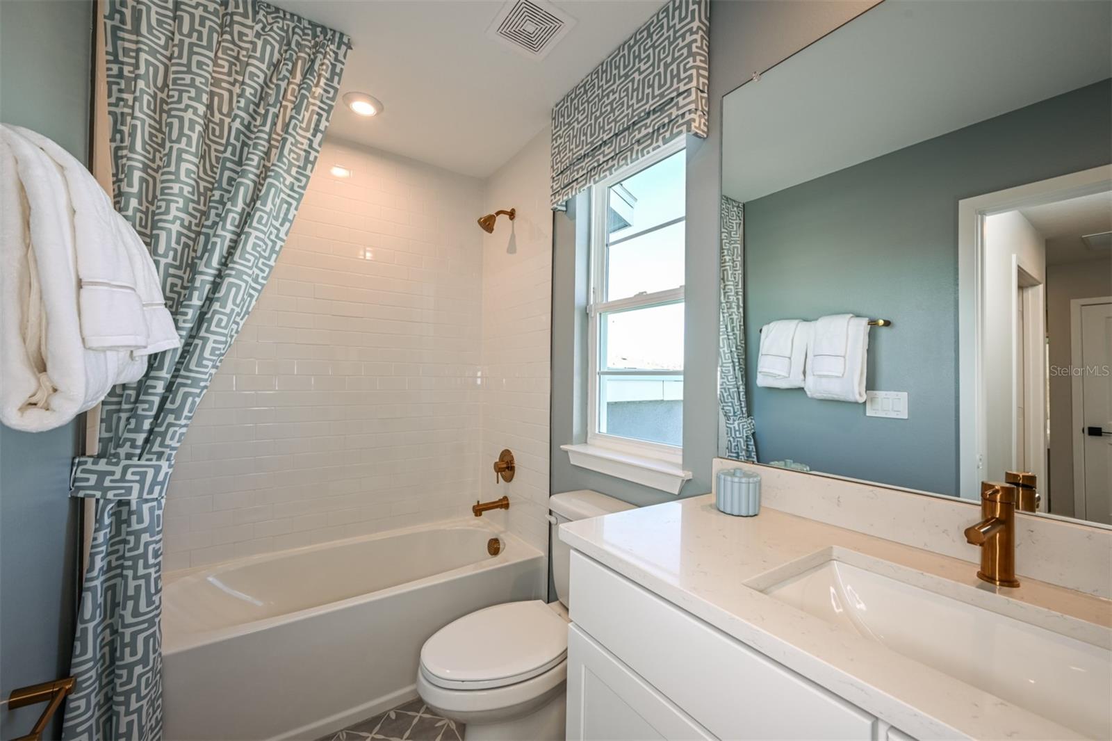 Image 19 of 35 For 31233 Pendleton Landing Circle