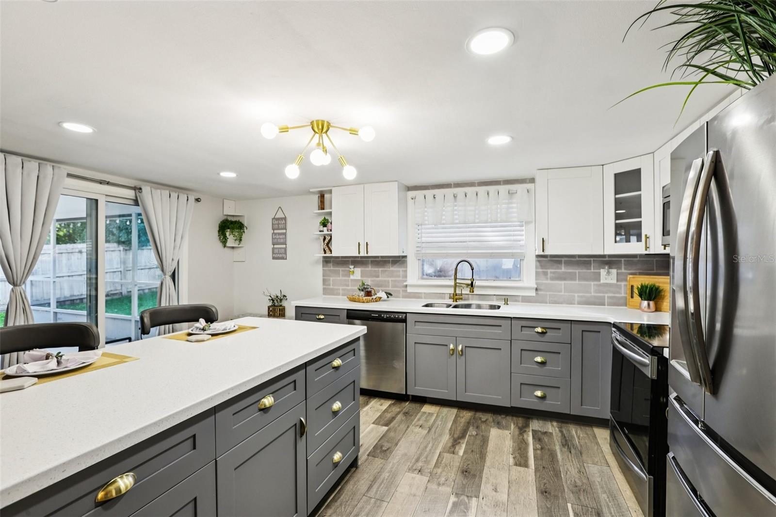 Image 10 of 33 For 3111 Finch Drive