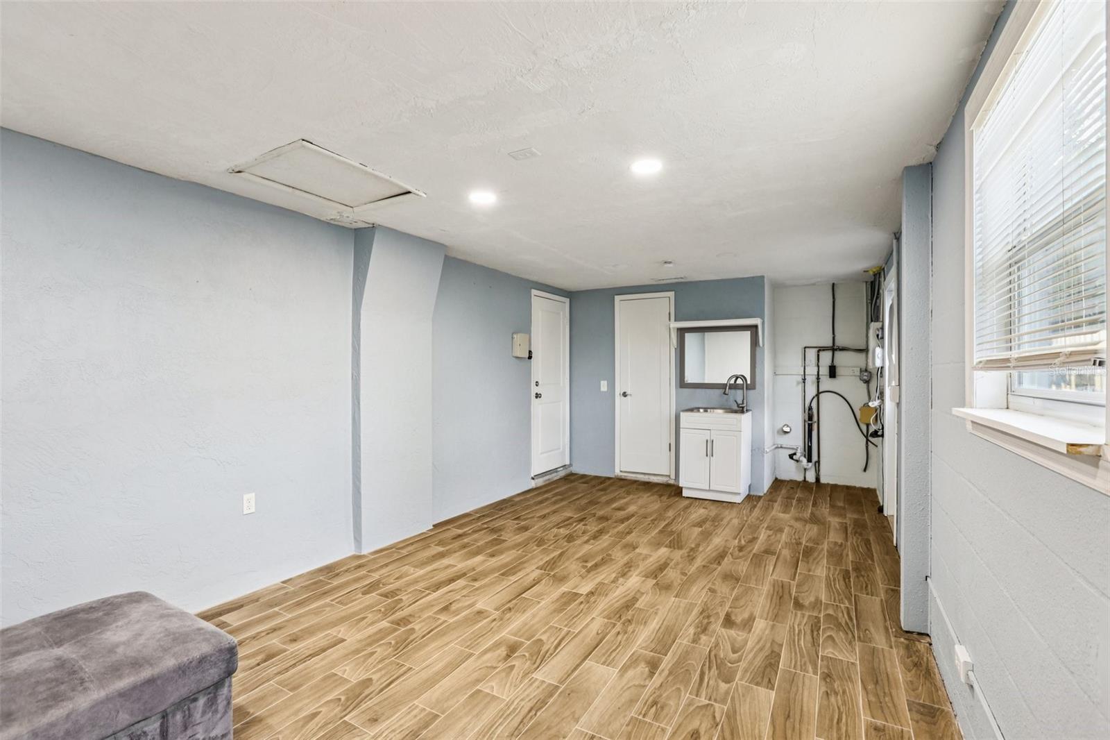 Image 20 of 33 For 3111 Finch Drive