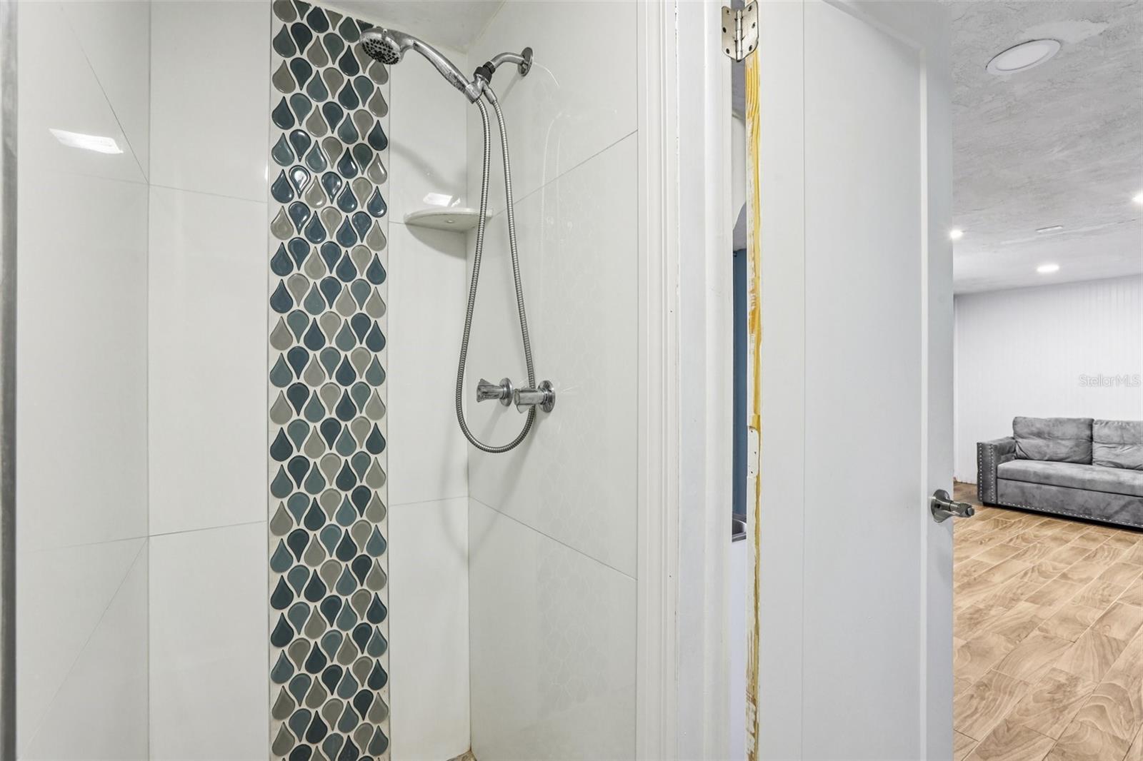 Image 21 of 33 For 3111 Finch Drive