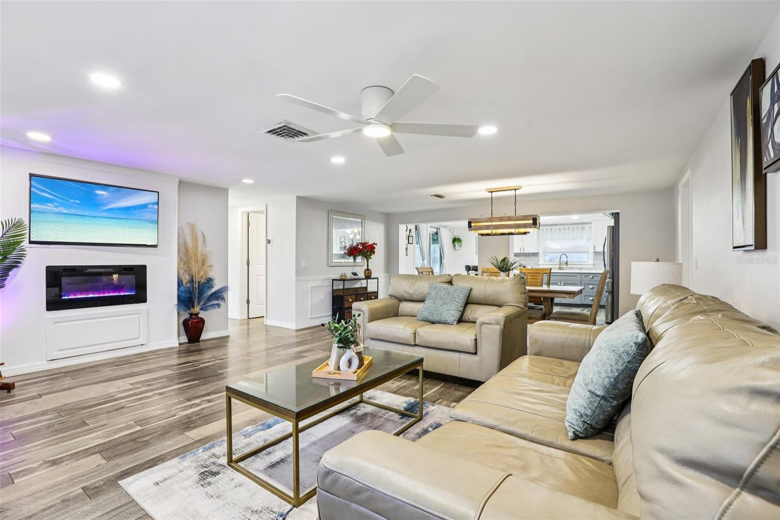 Image 5 of 33 For 3111 Finch Drive