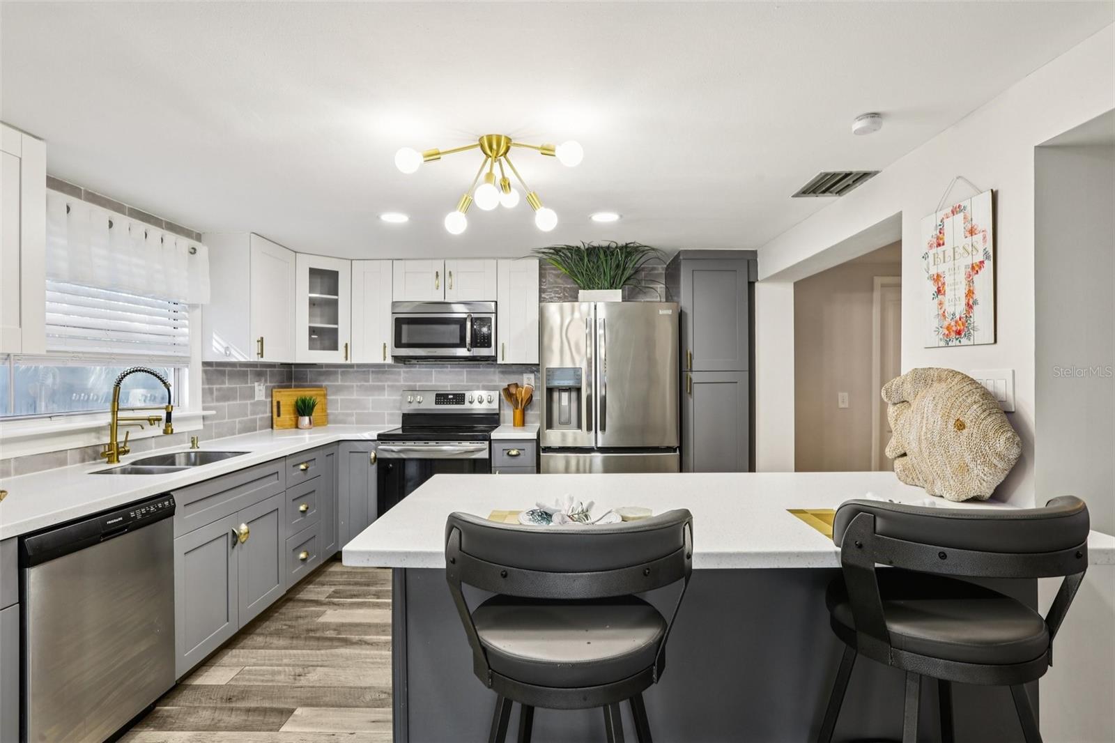 Image 8 of 33 For 3111 Finch Drive