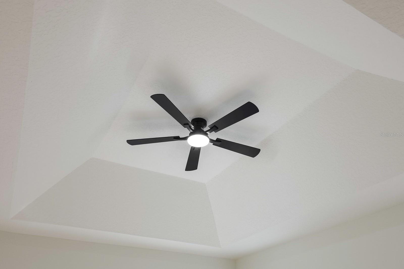 Image 34 of 67 For 527 Bridle Path Way