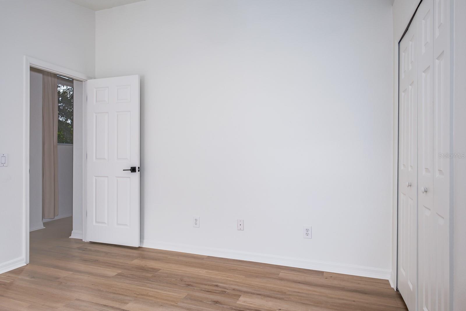 Image 53 of 67 For 527 Bridle Path Way