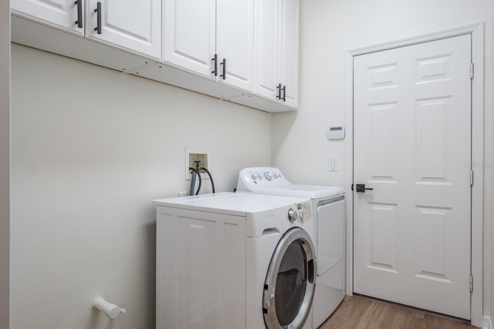 Image 55 of 67 For 527 Bridle Path Way