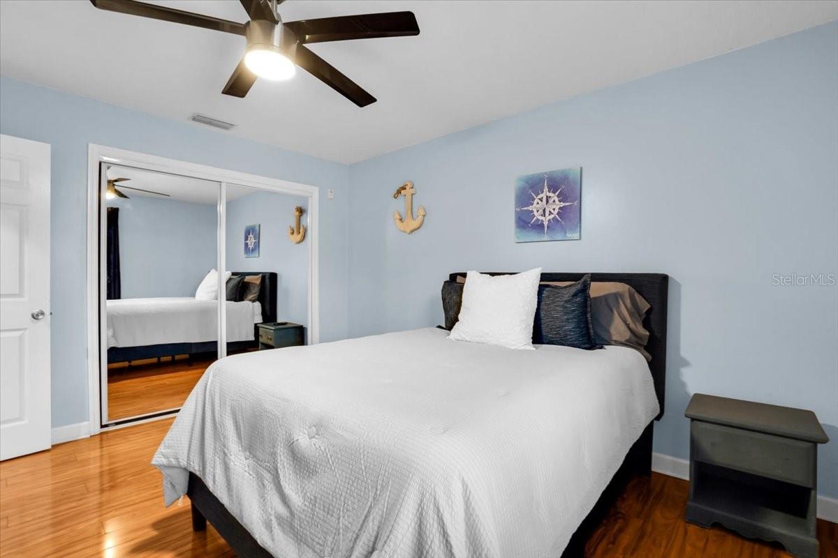 Image 16 of 37 For 101 Pompano Drive Se C