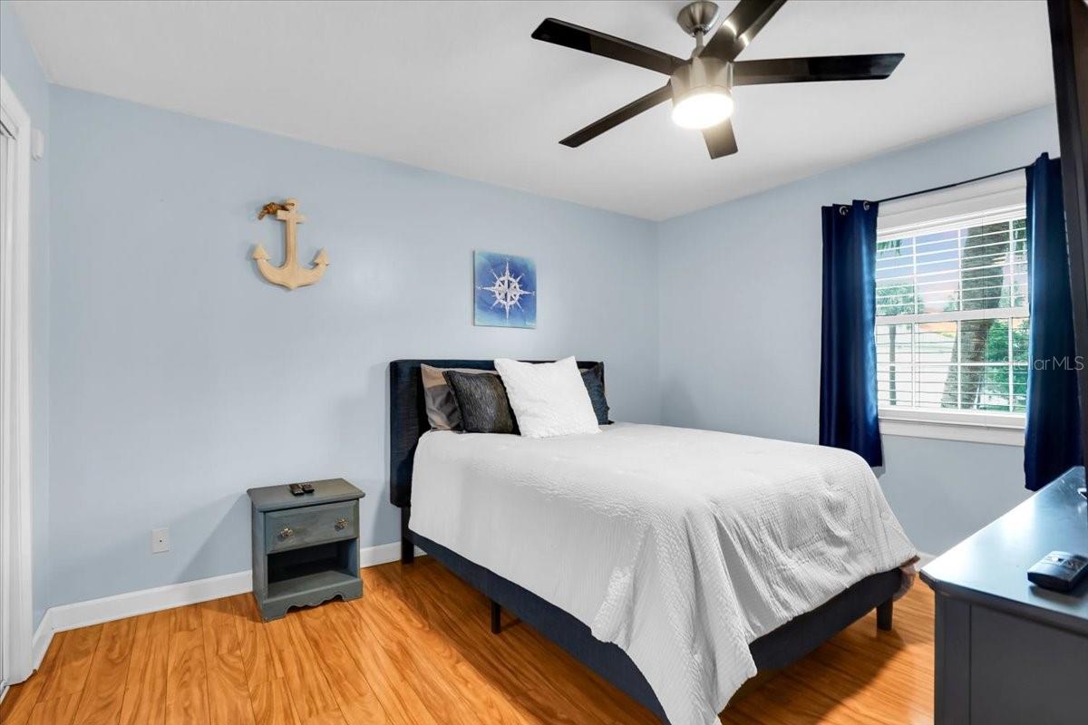 Image 18 of 37 For 101 Pompano Drive Se C