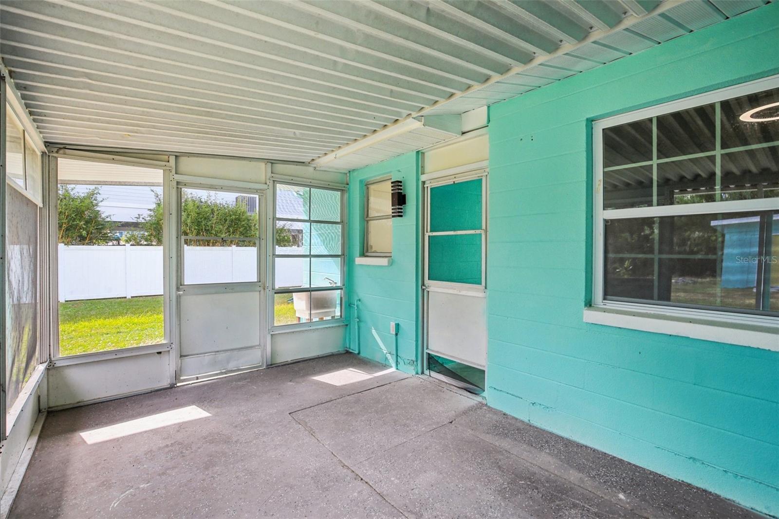 Listing photo id 20 for 215 17th Street Nw