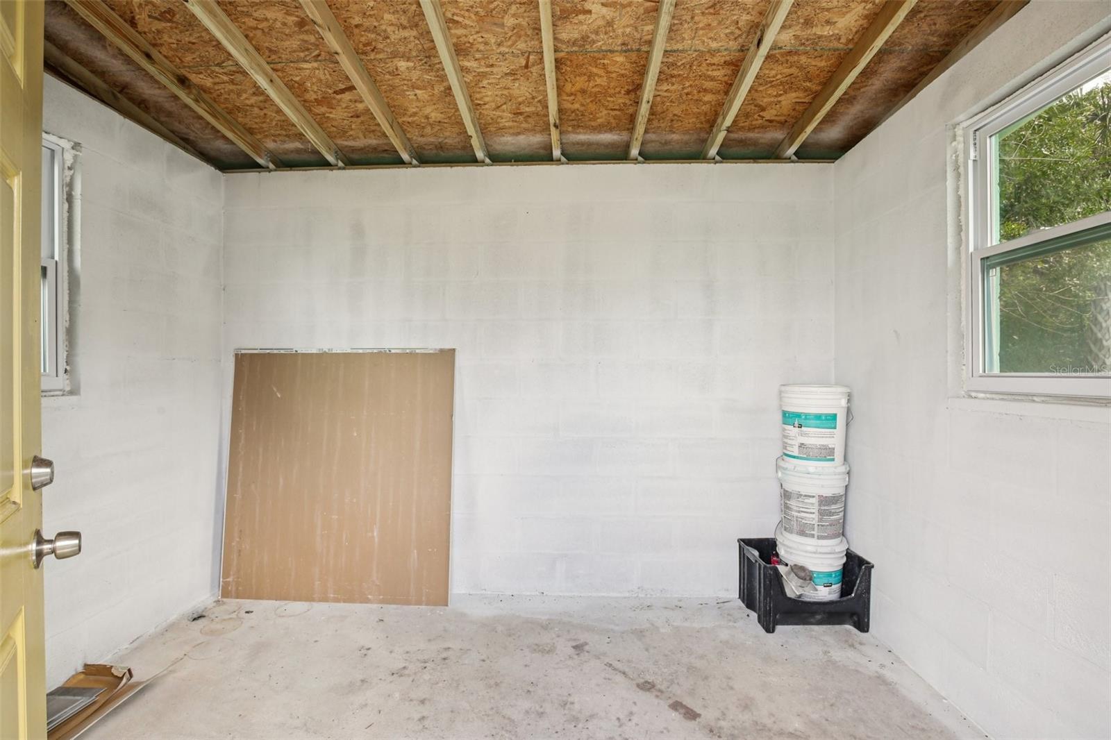 Listing photo id 25 for 215 17th Street Nw