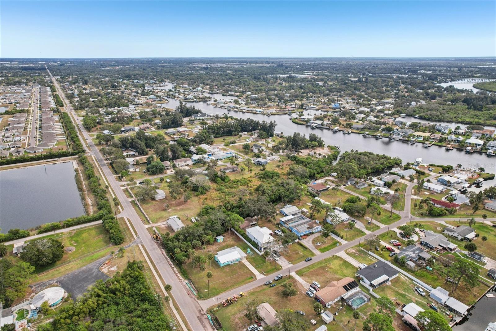 Listing photo id 34 for 215 17th Street Nw