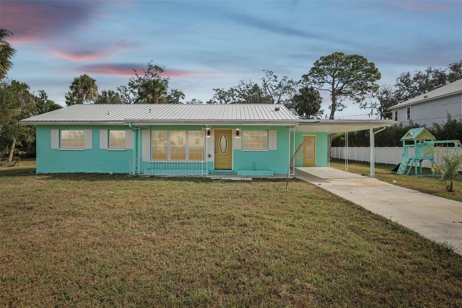 Listing photo id 35 for 215 17th Street Nw