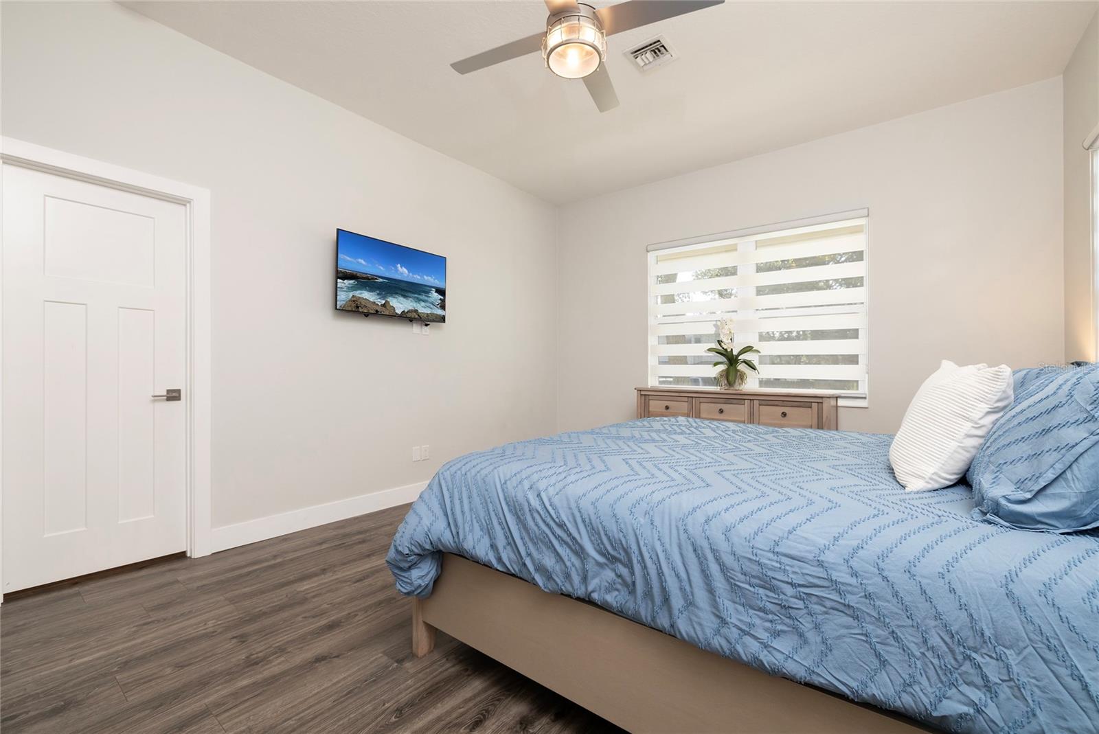 Image 14 of 60 For 416 Indiana Avenue