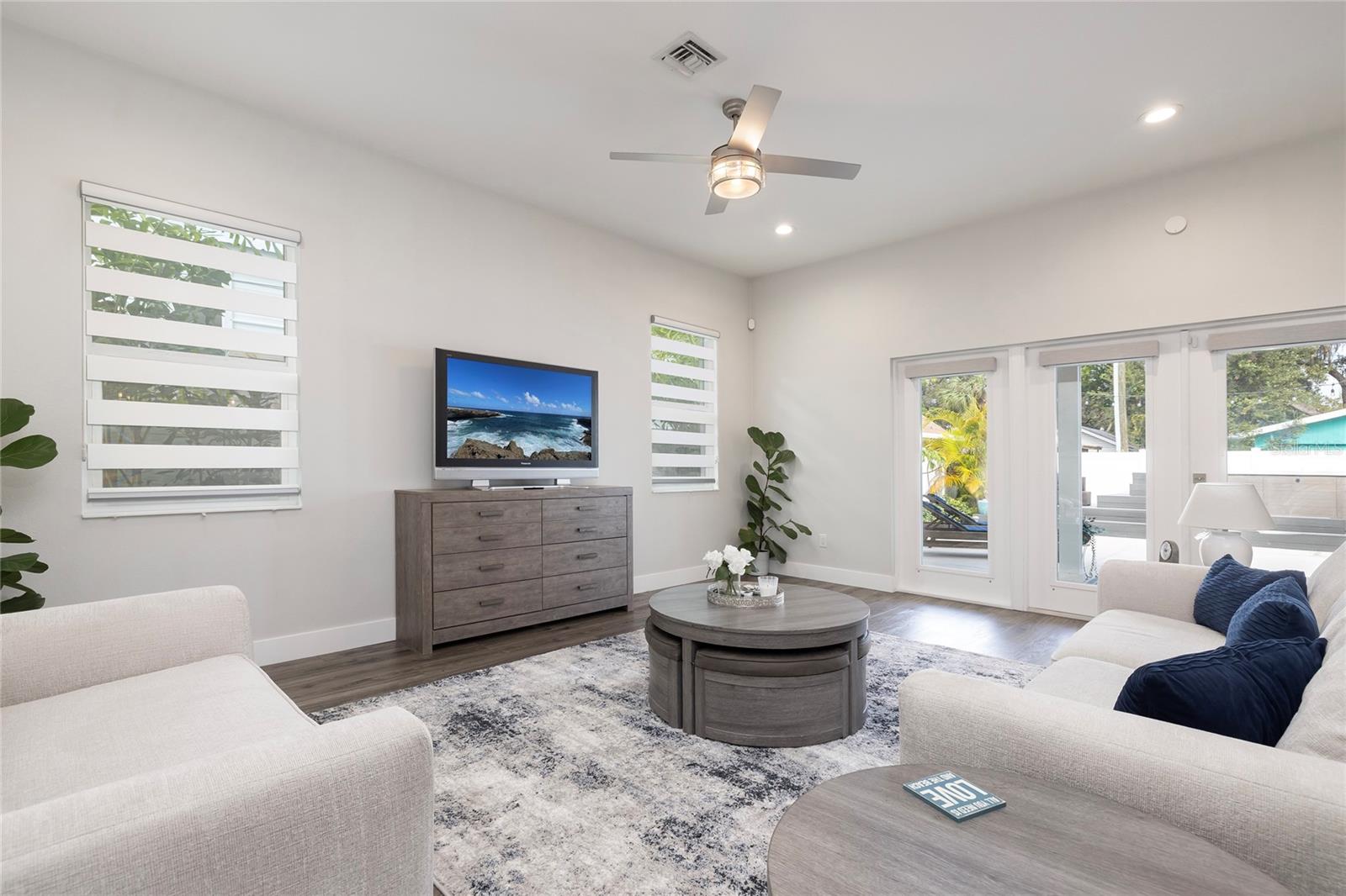 Image 21 of 60 For 416 Indiana Avenue