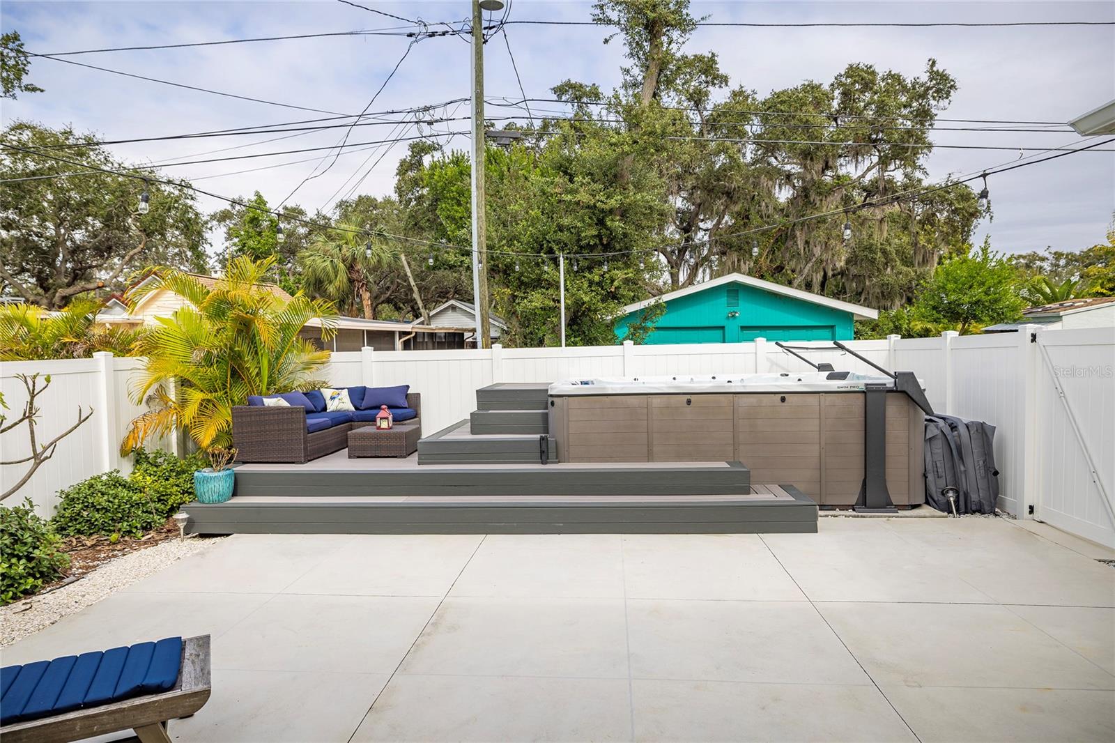 Image 32 of 60 For 416 Indiana Avenue