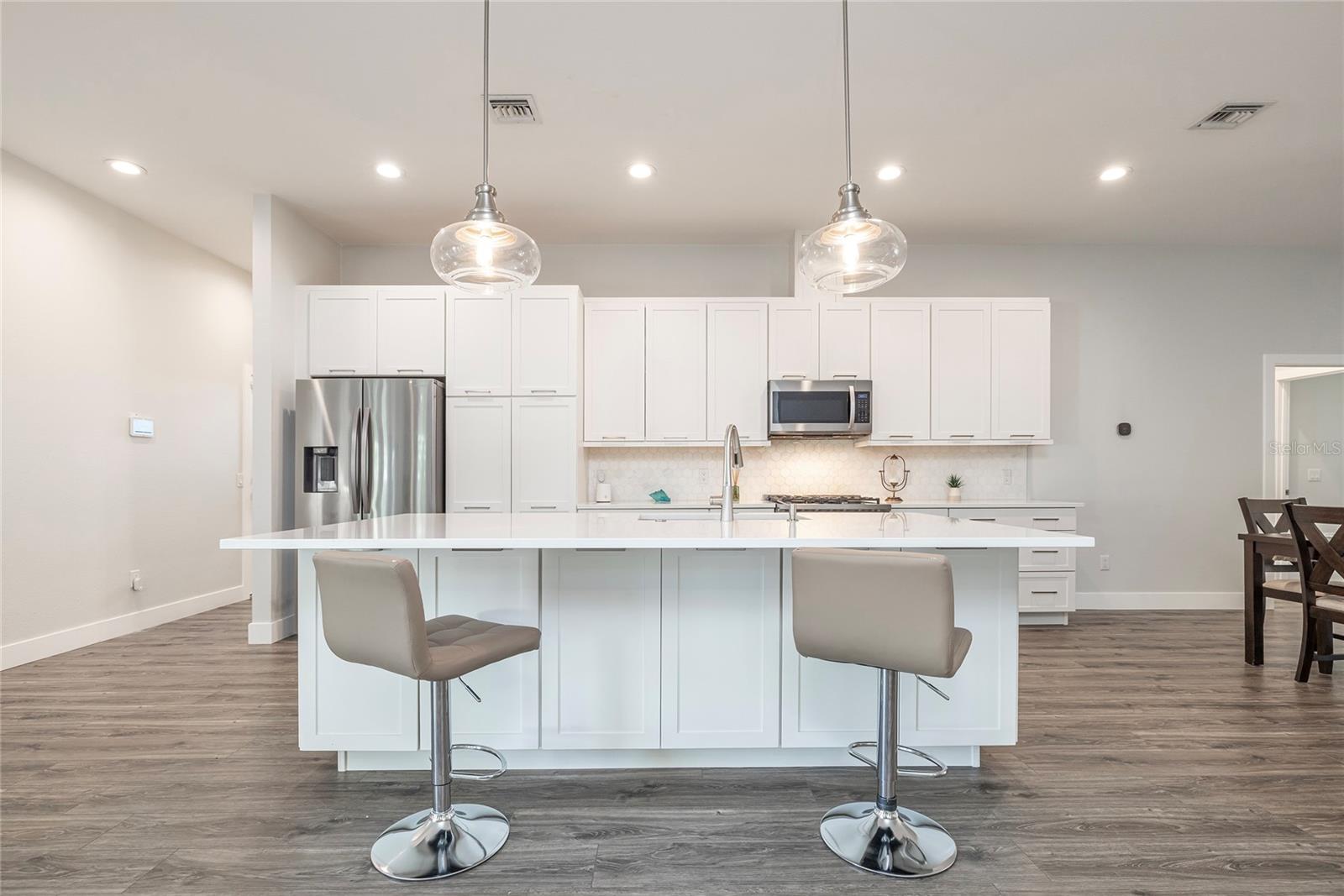 Image 6 of 60 For 416 Indiana Avenue