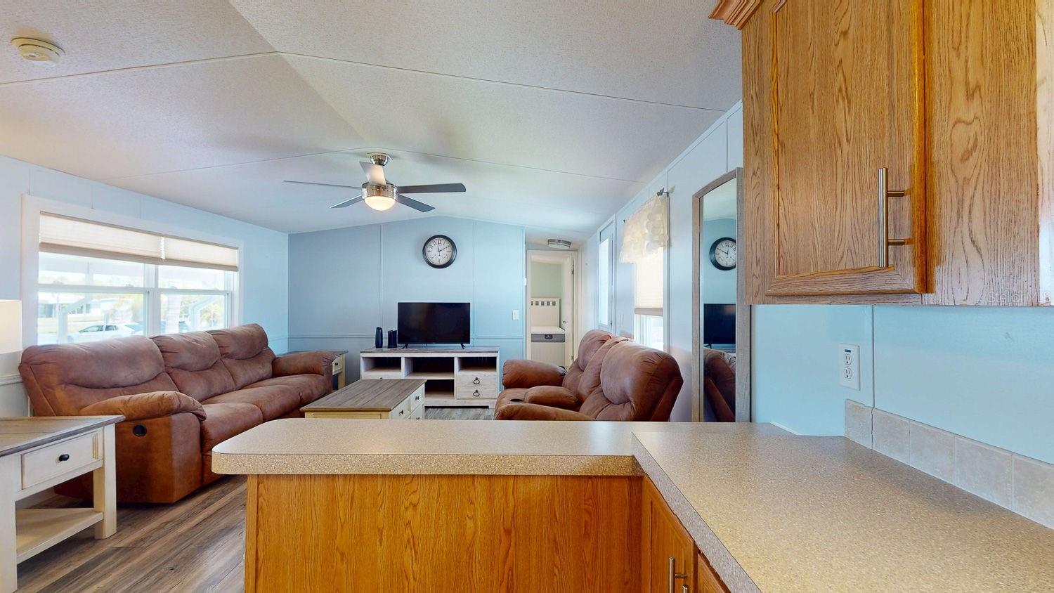 Image 12 of 53 For 10728 Poplar Street Ne 72